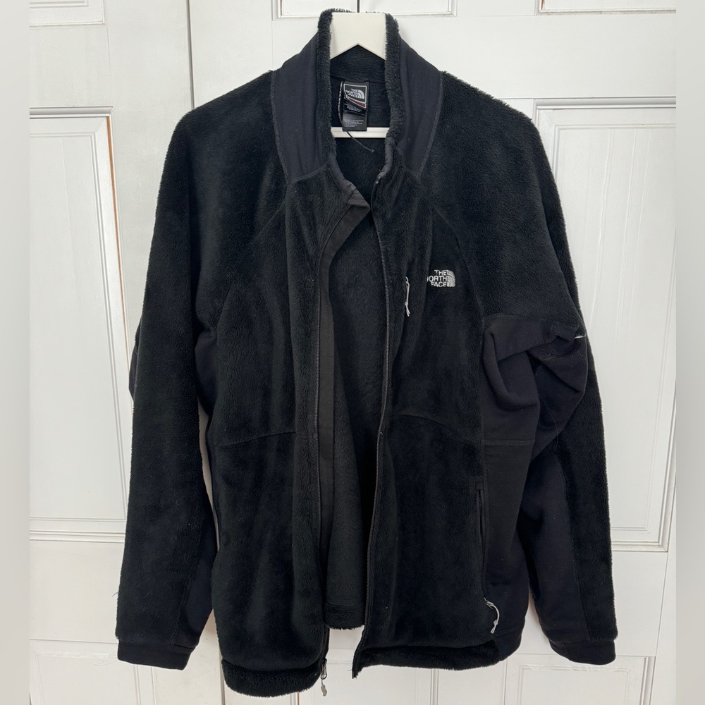 North Face Women’s fuzzy black fleece, XL